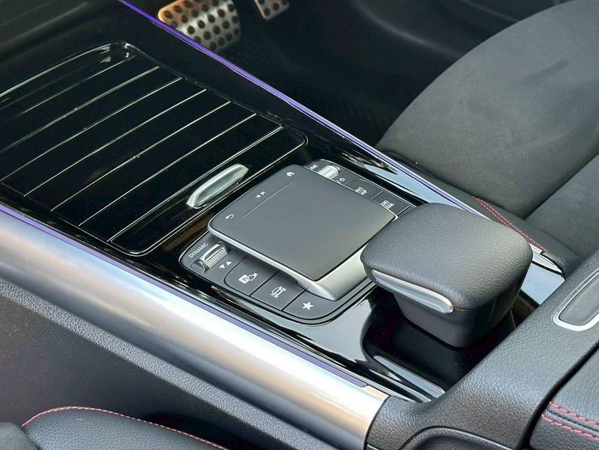 Mercedes Benz GLA200 AMG Dynamic (MY2022) ปี 2021 จด 2022 รูปที่ 18