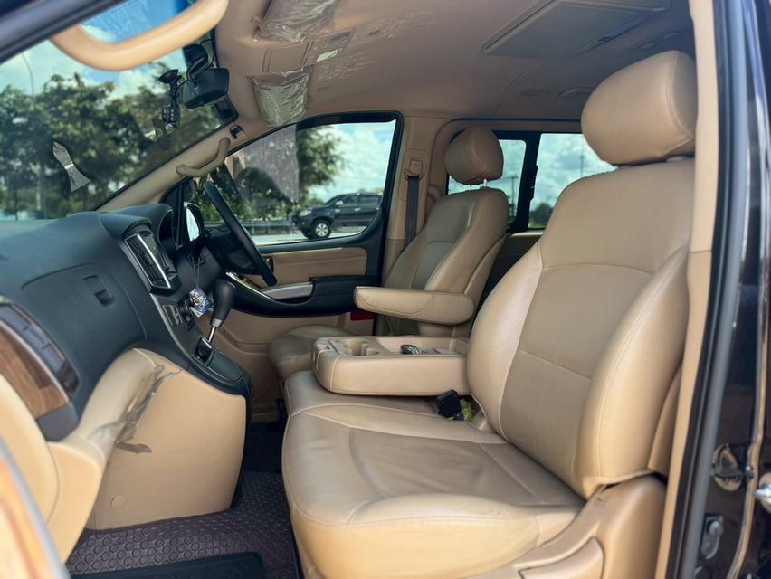 Hyundai H1 2.5 Elite (Minorchange) 2019 สีน้ำตาล ออโต้  18
