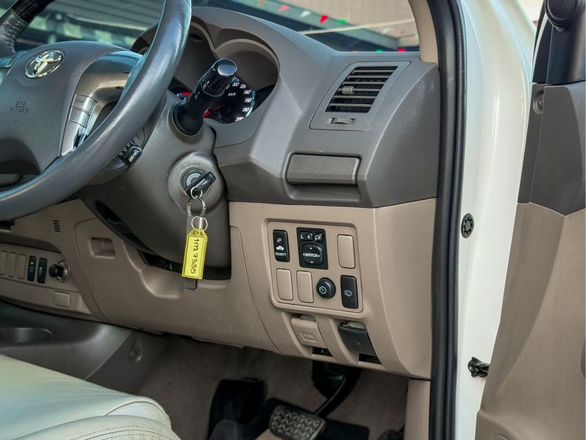 ขาย Toyota Fortuner 3.0v 4wd ปี12 9