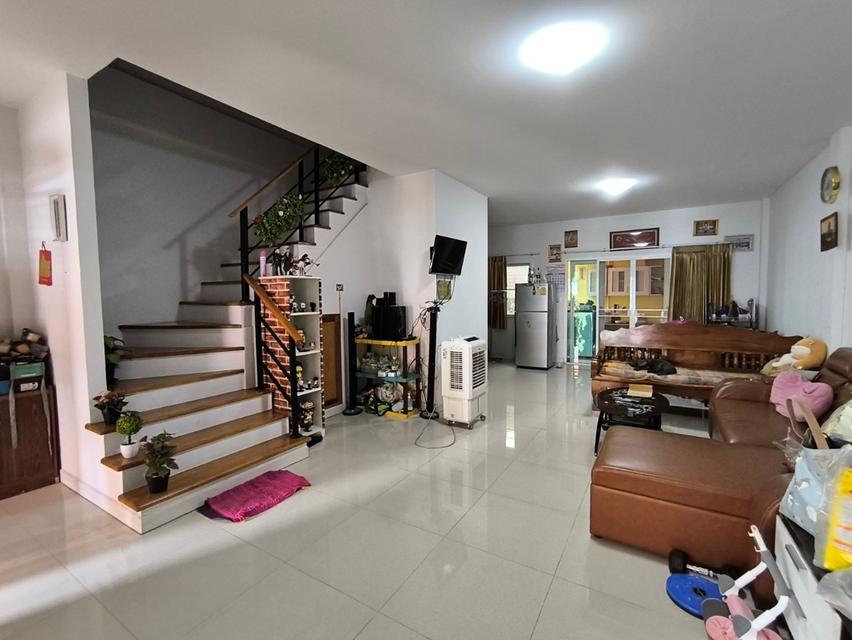 แกรนด์วิลล์  ถนนปทุมสายใน ต.บ้านฉาง อ.เมือง ปทุมธานี 7