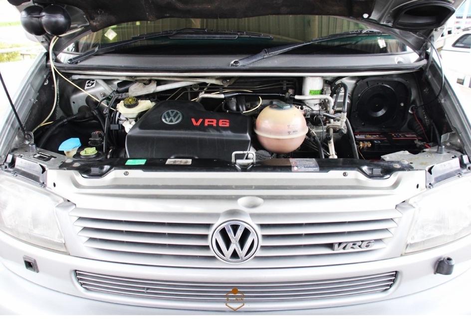 VOLKSWAGEN CARAVELLE 2.8 AT 10