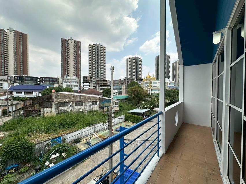 ให้เช่า!! ทาวน์โฮม 3 ชั้น บ้านลูกกอล์ฟ พรีเมี่ยม ( หลังมุมถนนเมน ) ตรงข้ามไม่ชนใคร เมืองทองธานี ปากเกร็ด รีโนเวทใหม่ บ้านพร้อมเช่าทันที 17