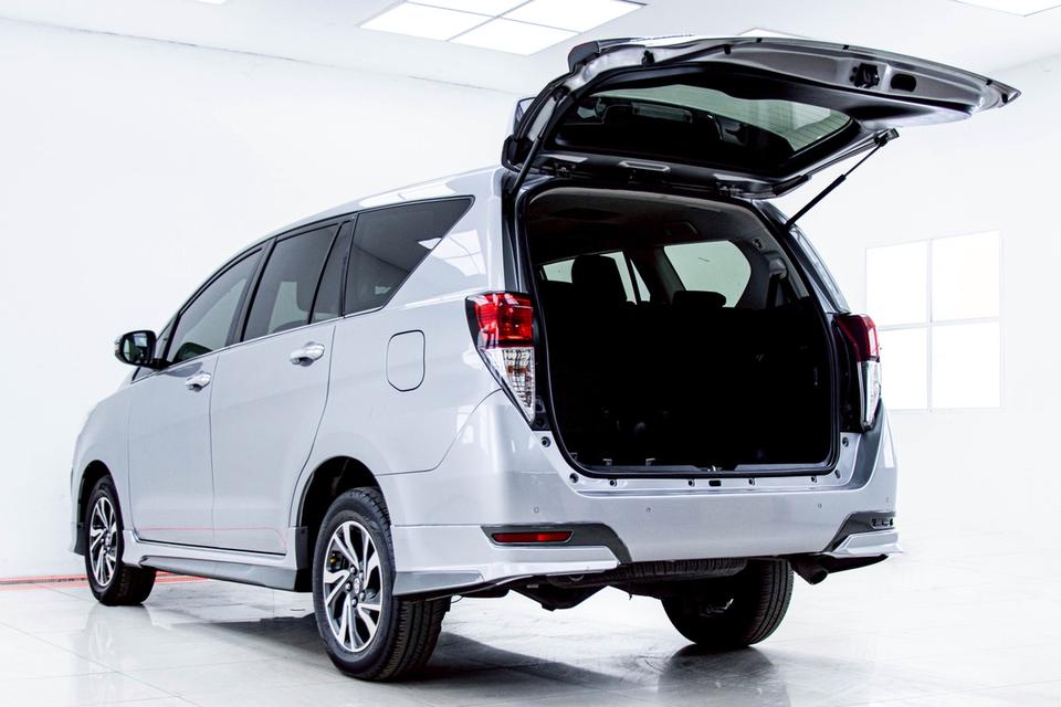 ✨ TOYOTA INNOVA 2.8 CRYSTA AT ปี 2021 ตัวท็อป Crysta รูปที่ 6