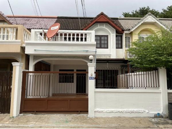  ให้เช่าทาวน์เฮาส์ 2 ชั้น บริเวณถนนนวลจันทร์ เขตบึงกุ่ม กรุงเทพฯ ใกล้เลียบด่วนรามอินทรา 1