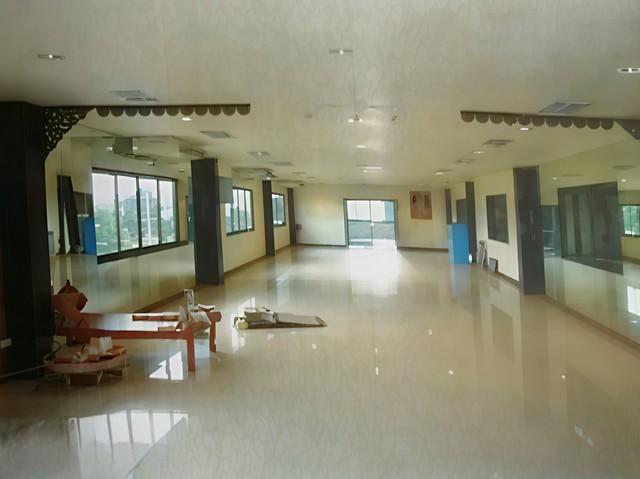 ขายและให้เช่าโรงงานเนื้อที่ 3- 3-73 ไร่ ผังสีส้ม ตำบลสุรศักดิ์อำเภอศรีราชาจังหวัดชลบุรี ขอใบรง. 4ได้ 6