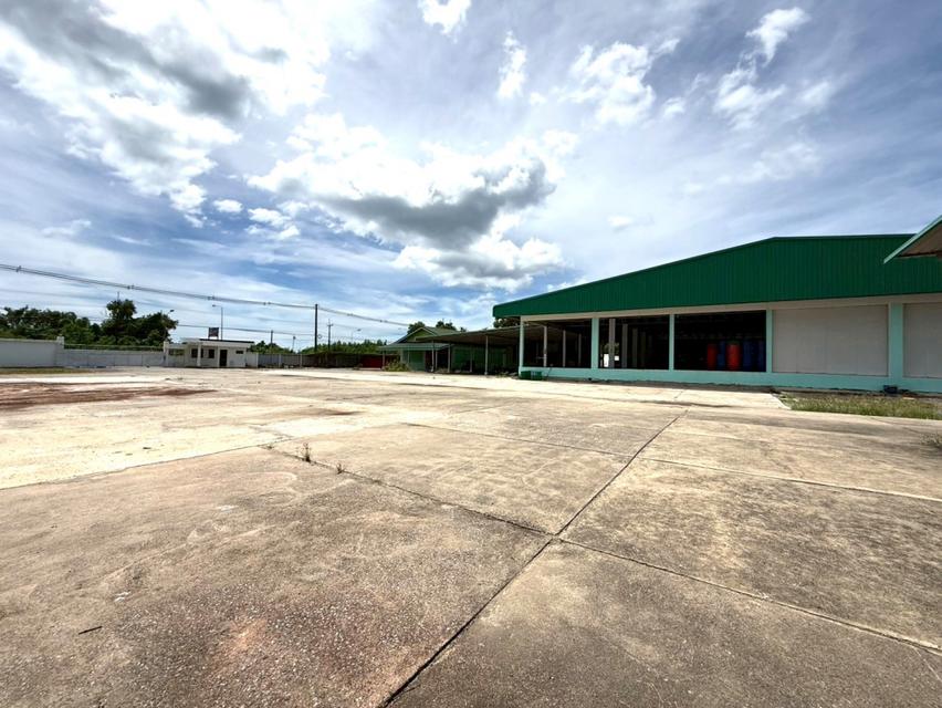 ขาย โรงงาน FA064 ฟรีสดาย ปากน้ำแหลมสิงห์ แหลมสิงห์ จันทบุรี . 4500 ตรม 11 ไร่ 41.4 ตรว มีใบอนุญาติ รง 4 ใบ แถมฟรีเครื่อง 3