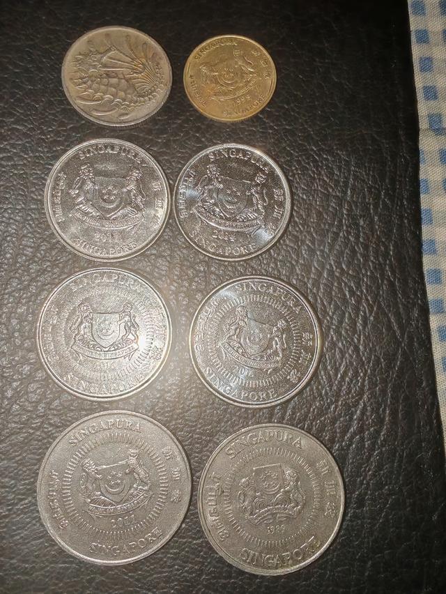 เหรียญเงินตราต่างประเทศ