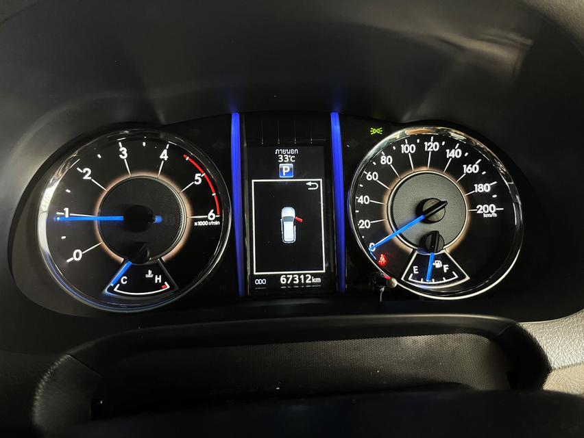Toyota Fortuner 2.4 V (ปี 2019) SUV AT - 4WD รถมือสอง ไมล์น้อย สภาพดี ฟรีดาวน์  5