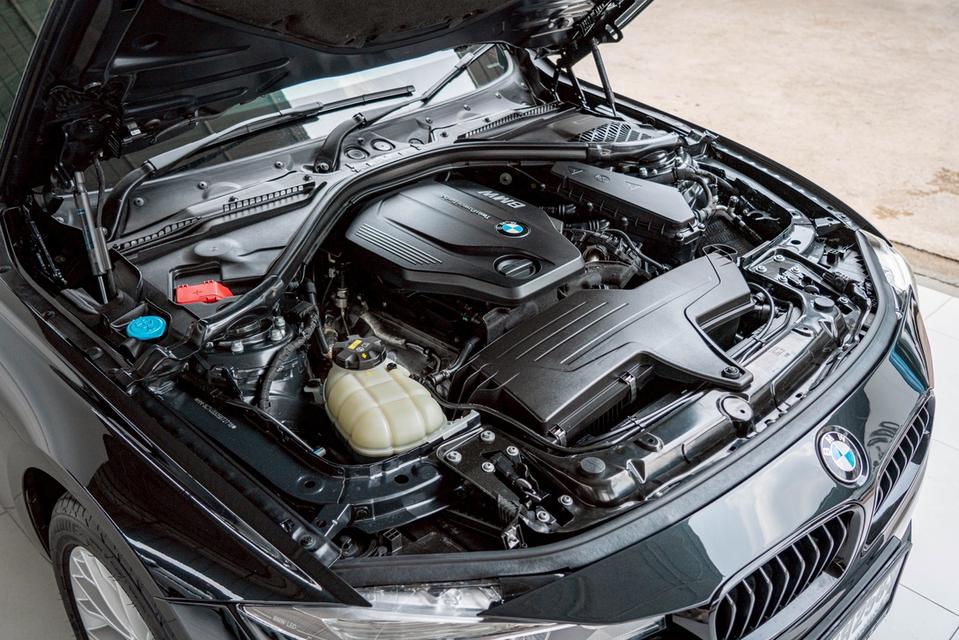 รหัสรถ NP2585 รุ่นรถ : BMW 320d ICONIC LCIปีรถ : 2016 รูปที่ 18