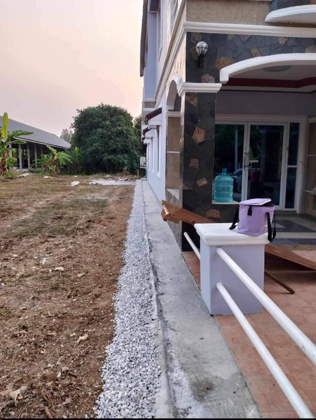 บ้านเดี่ยวพร้อมที่ดิน 11