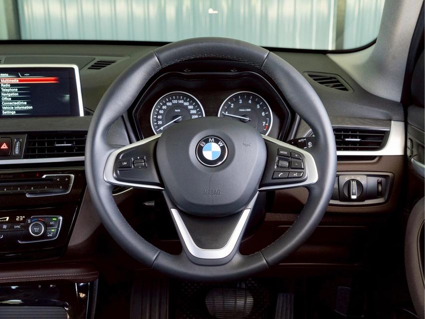 รหัสรถ 12AT5162 BMW X1 1.5 sDrive18i xLine | ปี : 2018 10