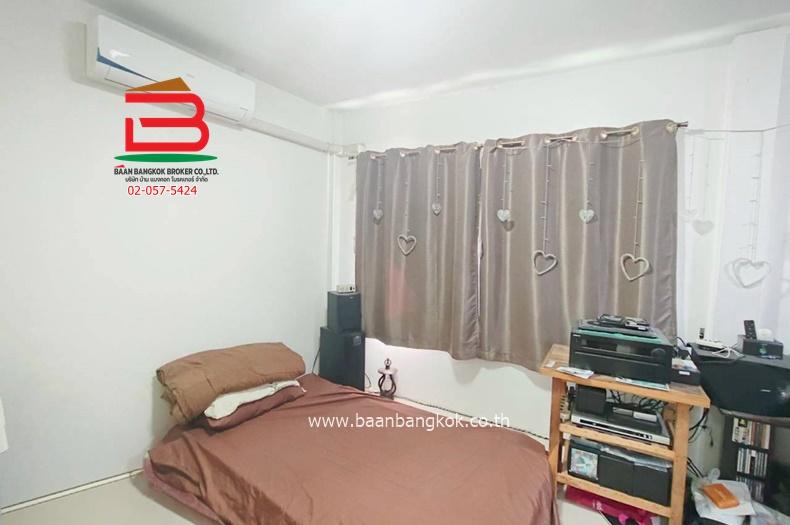 ทาวน์เฮ้าส์ วรางกูร รังสิตคลอง 3 (ใกล้โรงเรียนโชคชัย 4) เนื้อที่ 18.8 ตรว. ตำบลบึงลาดสวาย อำเภอลำลูกกา จังหวัดปทุมธานี 11