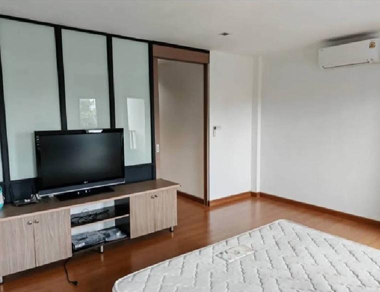 ให้เช่าทาวน์โฮม 3 ชั้น โครงการ แกรนด์ ไอ - ดีไซน์ วิภาวดี / ริมถนนวิภาวดีรังสิต / ใกล้สนามบินดอนเมือง  7