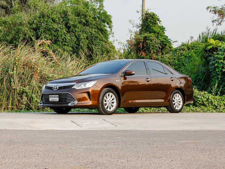 Toyota Camry 2.0 G ปี 2016 โฉม ปี12-18 เกียร์ AUTO สีน้ำตาล เครื่อง เบนซิน ไมล์เพียง 103,094 km.