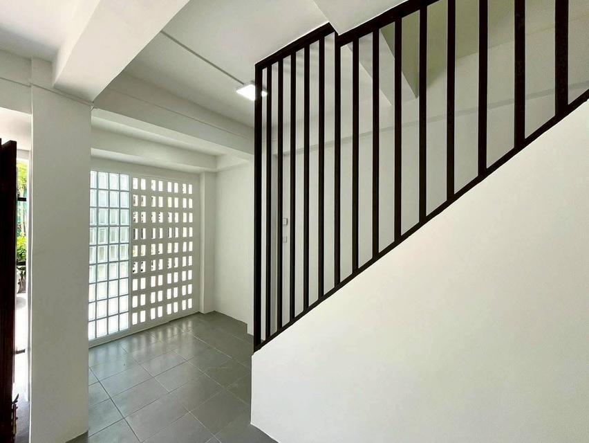🏡 ทาวน์เฮาส์หน้ากว้าง พหลโยธิน 48 | รีโนเวทใหม่ พร้อมอยู่ ทำเลดี ใกล้ BTS! 11