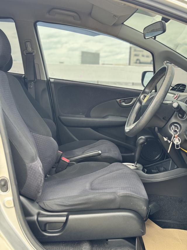 HONDA JAZZ GE 2009 AUTO IVTEC 17