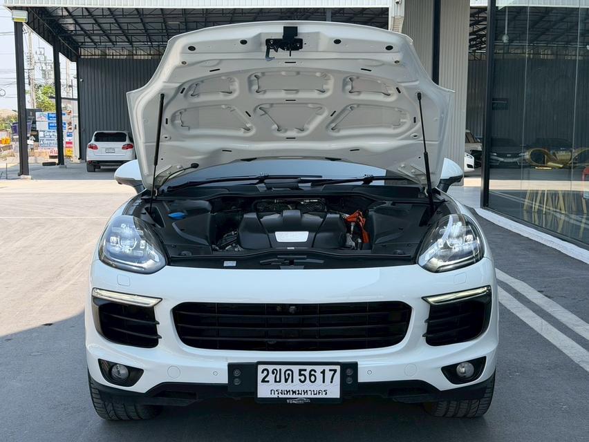 รหัสรถ KPV5617 2017 PORSCHE CAYENNE 3.0 HYBRID S E-Hybrid รูปที่ 4