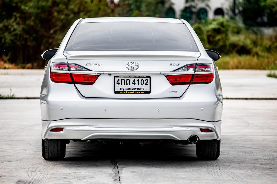 Toyota Camry 2.0G ปี 2015 สีบรอนซ์   6