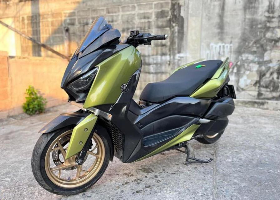 Yamaha Xmax300 สีเขียวสวยๆ 2