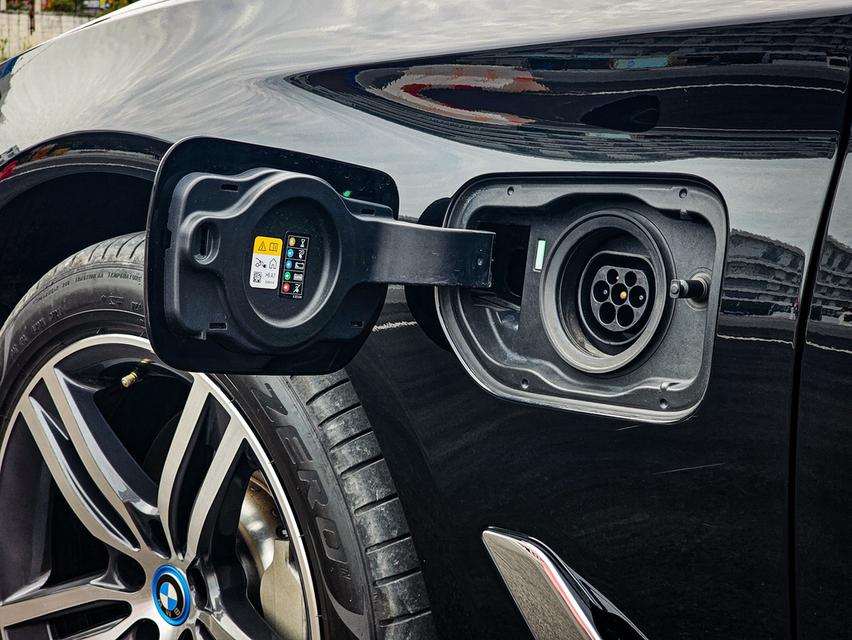 bmw 530e plug-in Hybrid lci 12