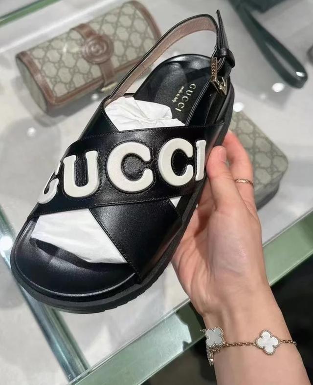 New Gucci sandals  2