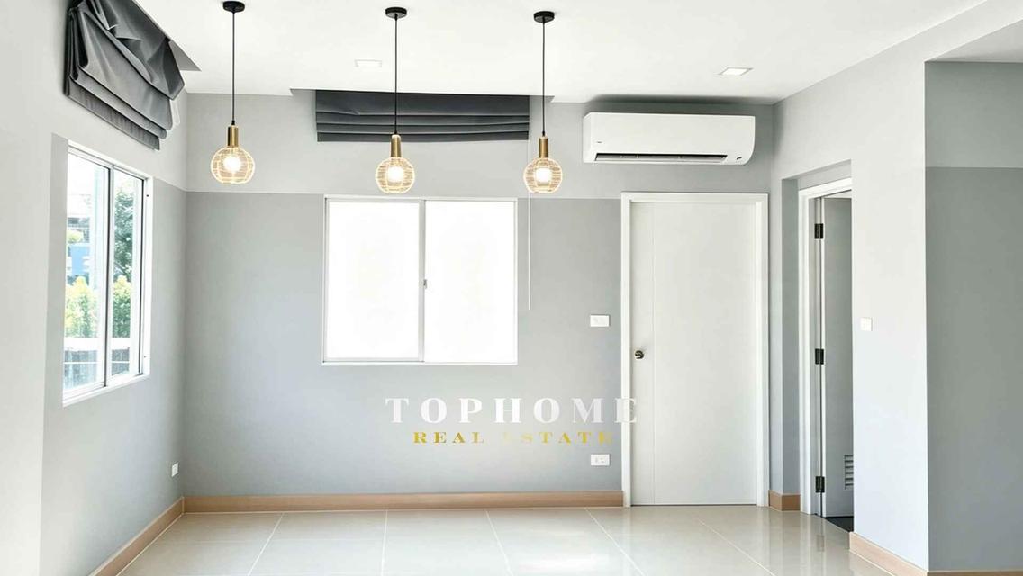 🏡✨ ขายด่วน! ทาวน์เฮ้าส์ 2 ชั้น📍หมู่บ้านพฤกษา 130 หลังมุม ถนนอยู่วิทยา – หนองจอก 🔥หน้าโครงการ ↔️ถนนด้านข้างบ้านกว้าง เดินทางสะดวก 🚗 10