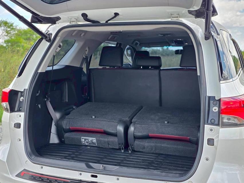 รหัสรถ NC9639 ✳️ FORTUNER 2.8 TRD Sportivo (Black Top) (4WD) 10