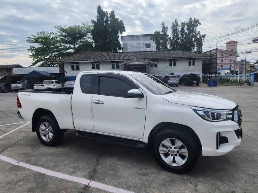 TOYOTA HILUX REVO 2.4 SMART CAB Prerunner E ปี 2562 สีขาว 3