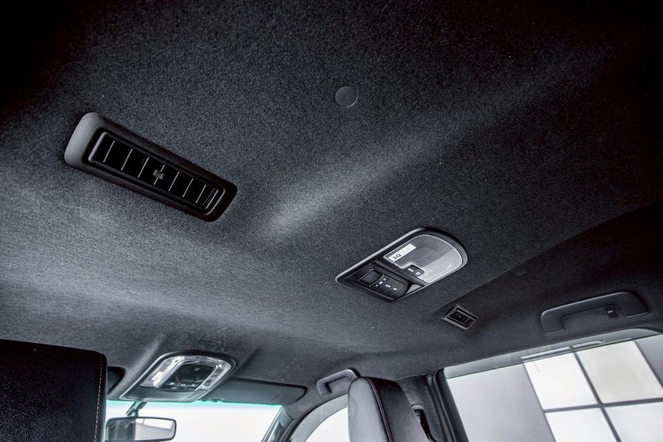 รหัสรถ 1E760 FORTUNER  2.4 LEGENDER BLACK TOP 4WD 2022 รูปที่ 9