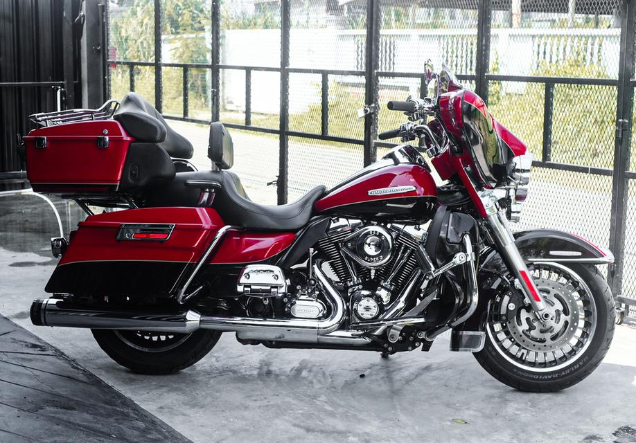 Harley ultraglide limited