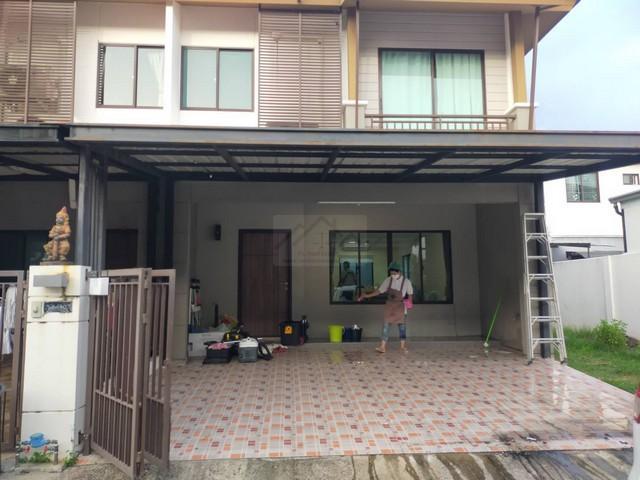 ให้เช่าทาวน์โฮม 2 ชั้น 3 ห้องนอน โครงการ พฤกษาวิลล์ 73 ซอยพัฒนาการ 38 ใกล้ทางด่วน *** ราคาเช่า 25,000 บาท/เดือน ประกัน 2 ล่วงหน้า 1  ติดต่อ คุณช่อผกา  1