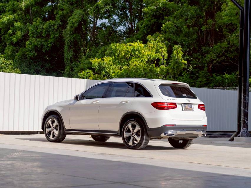Mercedes Benz GLC 250d AMG ปี จด 2019