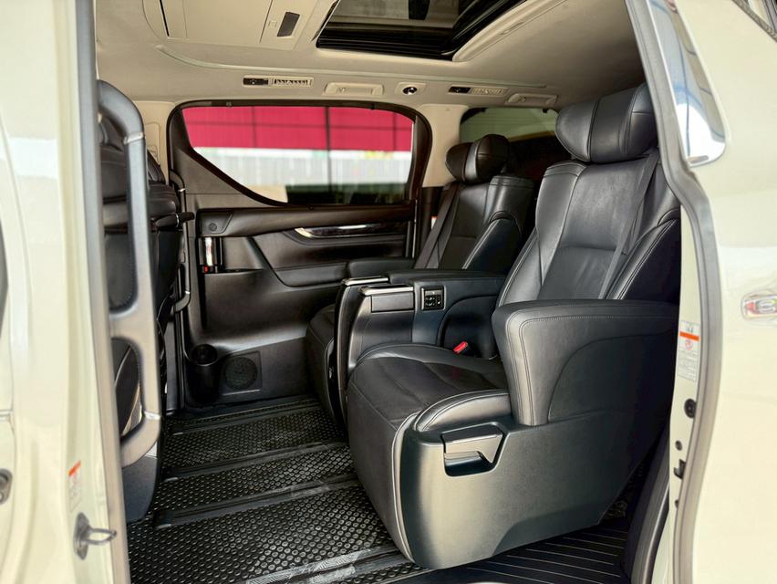 TOYOTA VELLFIRE 2.5 HYBRID ZR G 2018  13