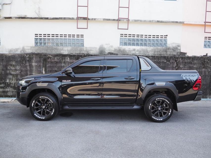 TOYOTA HILUX REVO 2.4 PRERUNNER DOUBLE CAB ROCCO ปี 2023 4