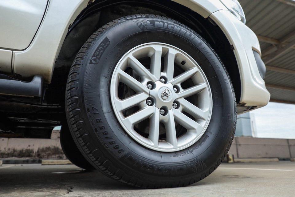 TOYOTA FORTUNER 3.0 V 2WD 2012SUV 7 ที่นั่ง เครื่อง 3000 VNT แรง ทน ซ่อมง่าย รูปที่ 10