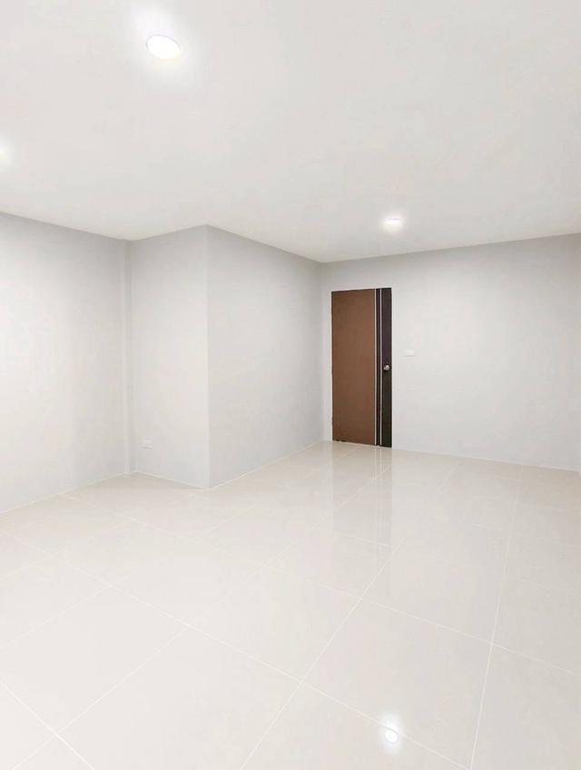 หมู่บ้านศิริวรรณ1 13
