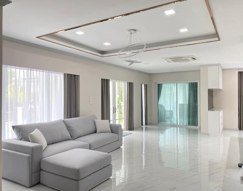 บ้านเดี่ยวหลังใหญ่ ธนทองเลคไซค์ 5