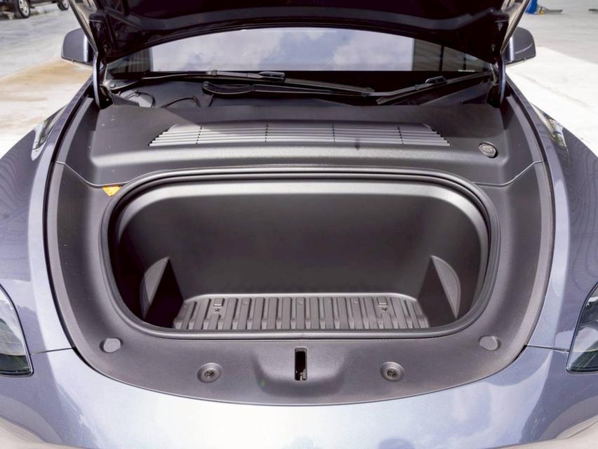 Tesla Model Y Rear-Wheel Drive ปี จด 2023 19