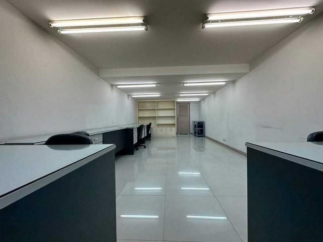 ให้เช่าอาคารสำนักงาน 2 ชั้น พื้นที่ 200 ตรม. ซ.สุขุมวิท 42 4