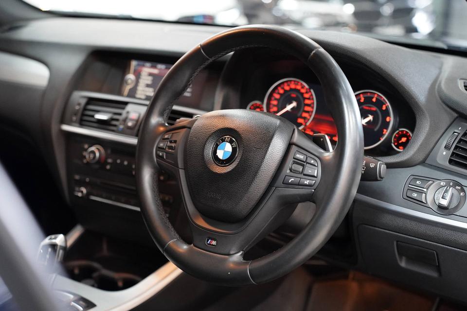 BMW X3 xDrive35i M-Sport F25 ปี 2015 รูปที่ 9