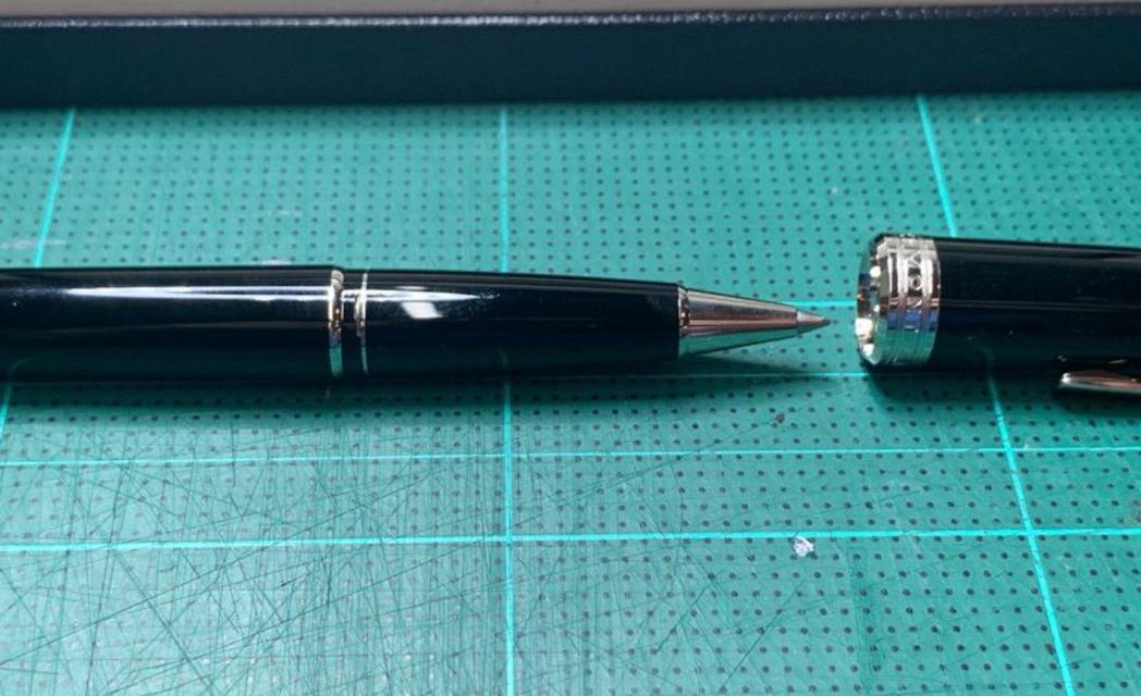 ปากกาMontblanc รุ่น Prix Black Ball Pen 3