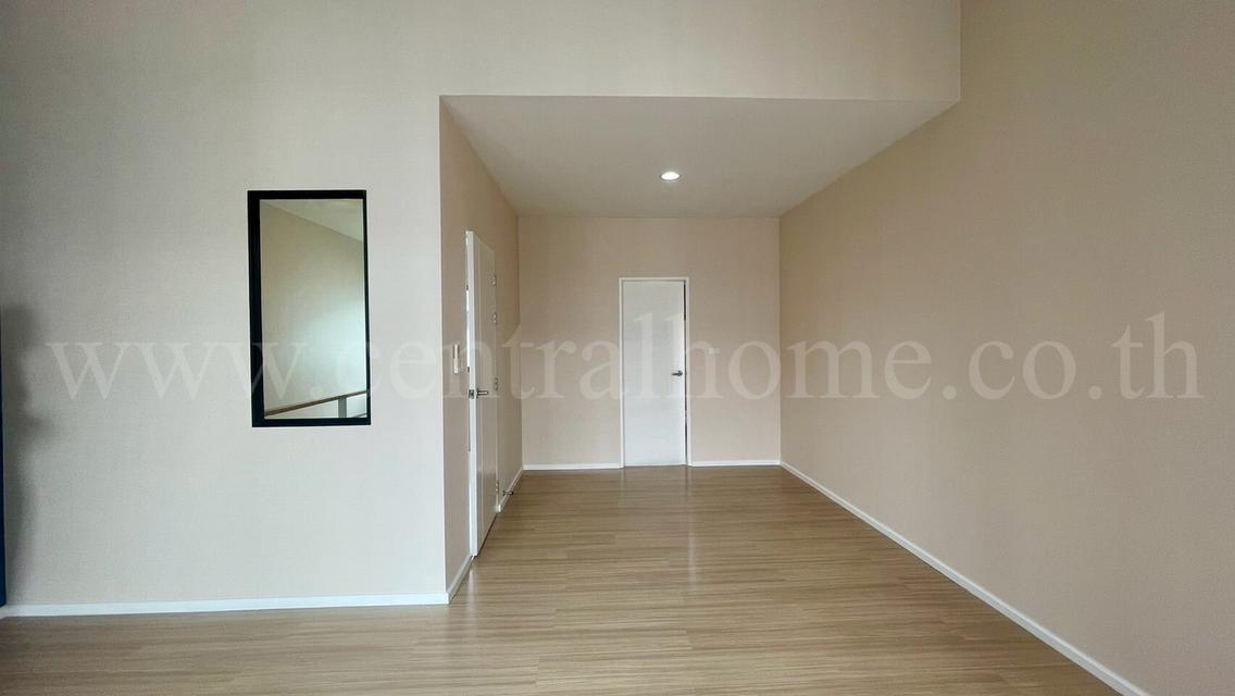 ทาวน์โฮม 3 ชั้น บ้านกลางเมือง รัตนาธิเบศร์ รีโนเวทใหม่ พร้อมอยู่ 16
