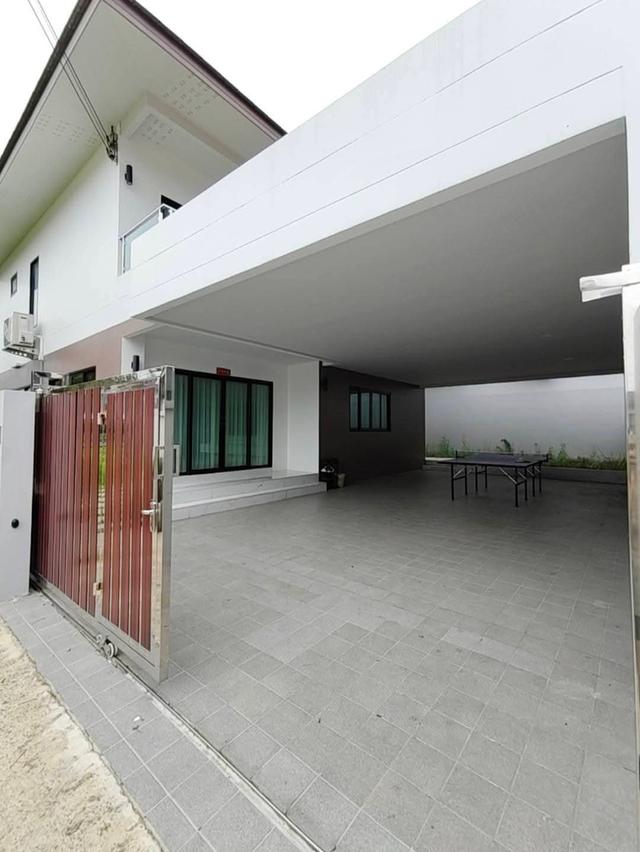 Chokchai village 9 for rent 5 bedroom  2
