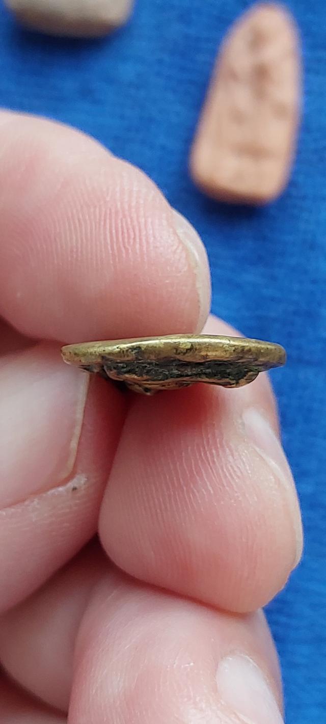 เหรียญจอบเล็กหลวงพ่อเพชร พิจิตร รูปที่ 7