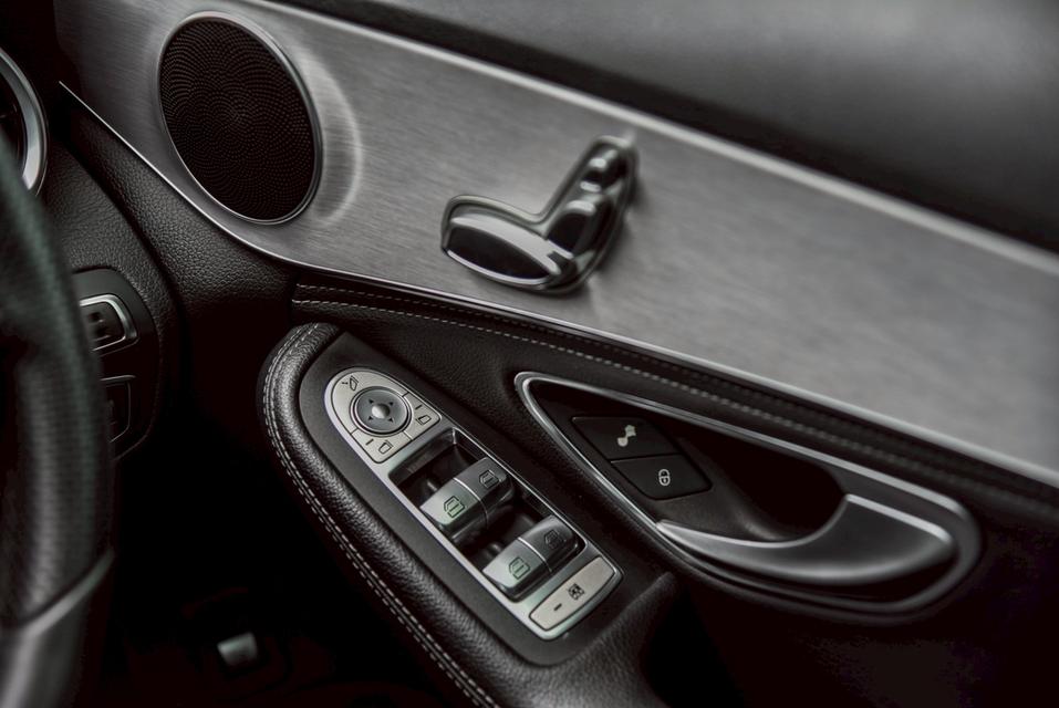 รหัสรถ CBL9252 Mercedes-Benz C200 2.0 Avantgard [W205] AT 2015 14