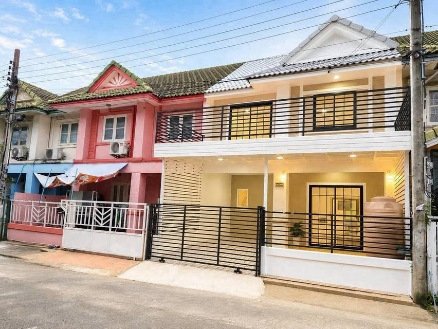 ทำเลบางใหญ่ ซอยกันตนาหมู่บ้านพฤกษา25  ซอยกันตนา บางใหญ่ทาวน์เฮาส์   2 ชั้น ตกแต่งใหม่พร้อมอยู่ 3