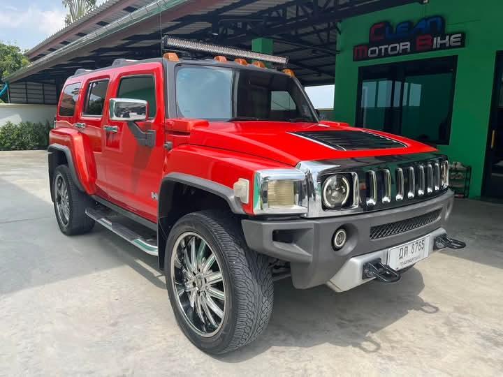 Hummer H3 สีแดงสวยมาก