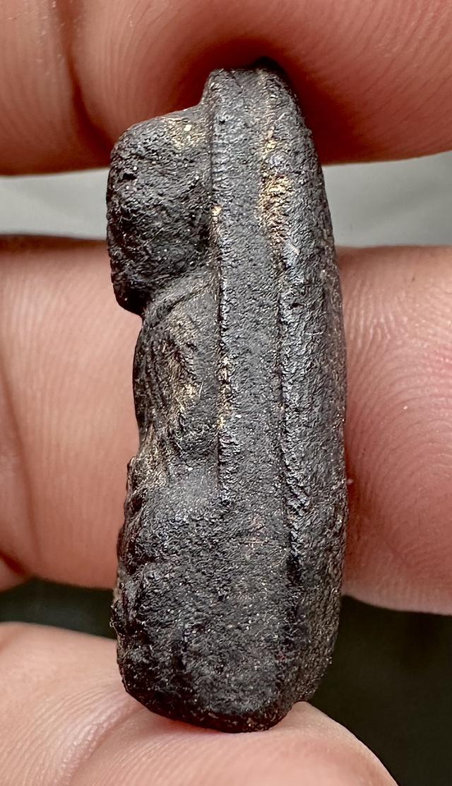 พระหลวงปู่ทวดเนื้อว่าน พิมพ์หลังลายเซ็นต์พระอาจารย์ทิม วัดด่าน จ.ระนอง ปี 2506 สวยๆ ครับ รูปที่ 2