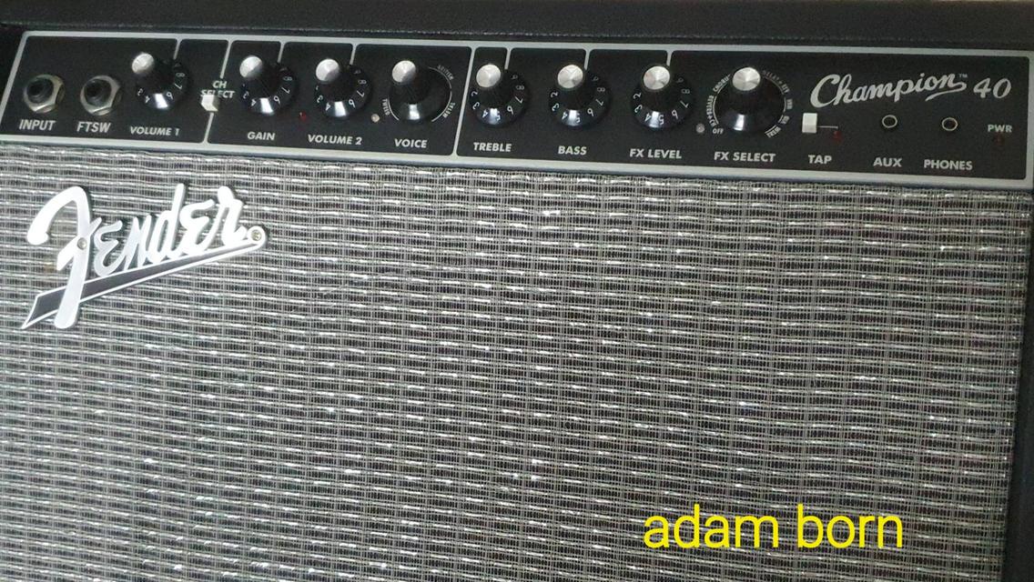 *ขายครับ! Fender Champion40 สภาพดี ใช้งานปรกติครับ **
