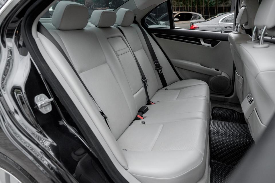 Mercedes-Benz C200 CGI โฉม W204 ปี 2013 🛠รถมือเดียว ออกศูนย์ Benz Thailand ✨ ✅หน้าจอ Command 6